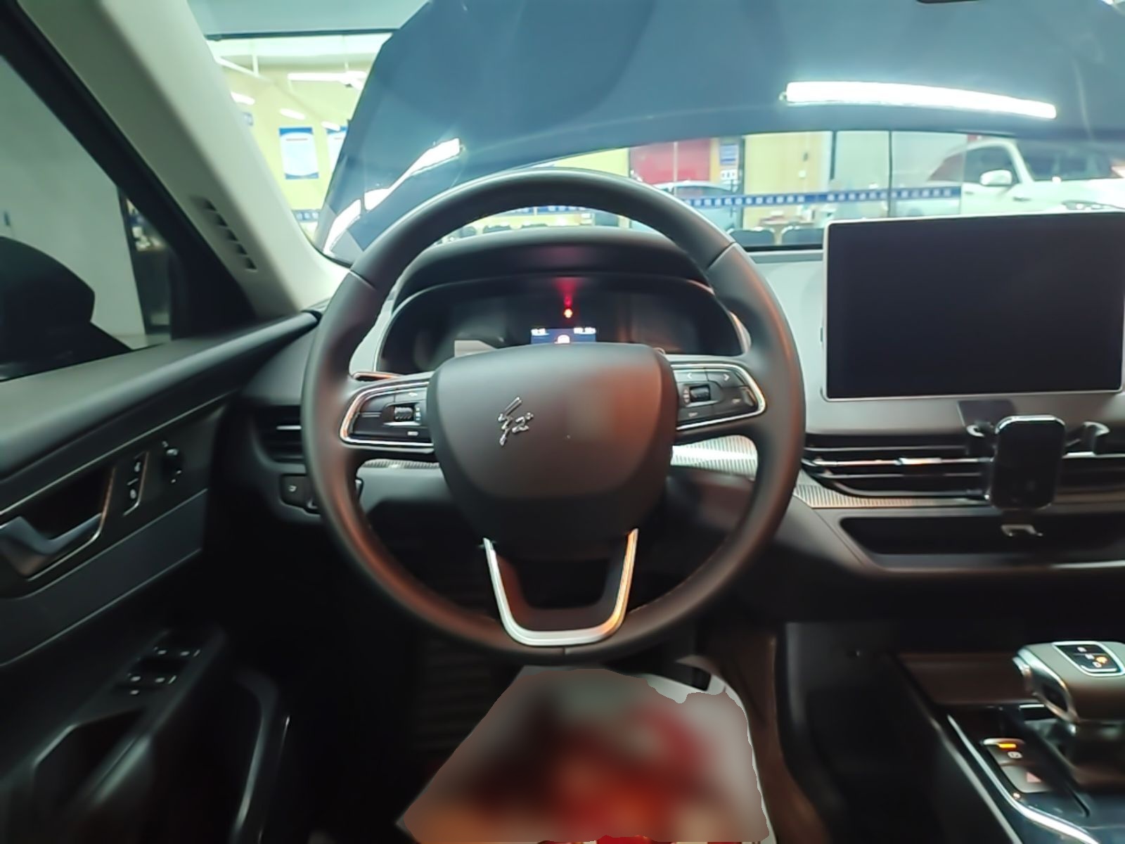 Hongqi E-QM5 2023 Revised Version Basic Travel Edition — снимка 15