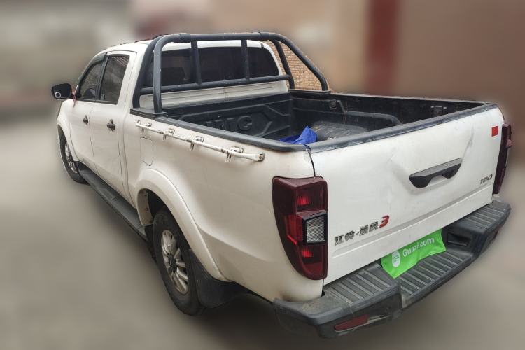 Used JMC Yuhu 3 2018 2.5T Diesel Two-Wheel Drive Advanced Version with Long Wheelbase
