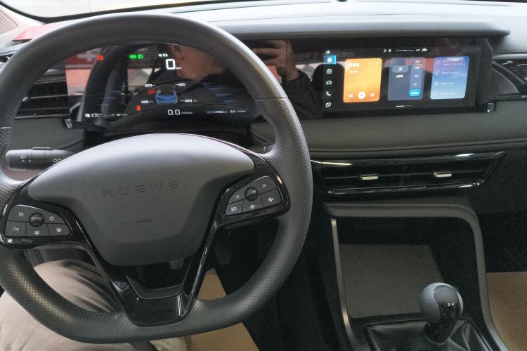 Used Roewe i5 2023 1.5L Manual Comfort Edition