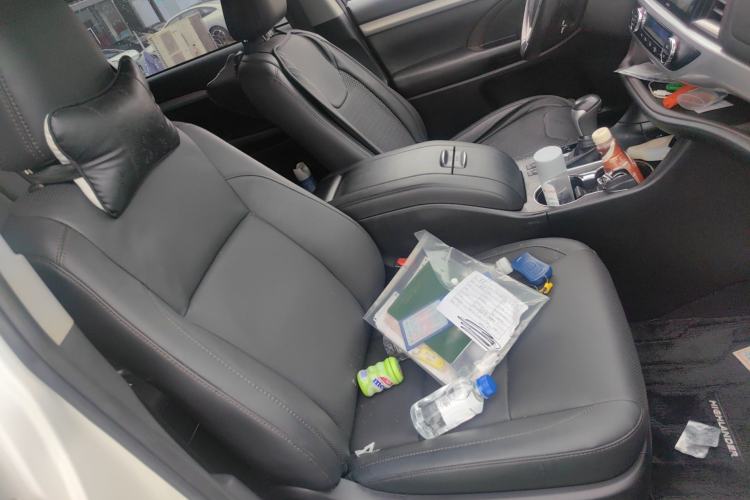 Used Toyota Highlander 2018 2.0T Four-Wheel Drive Luxury Version 7 Seats China VI Standard
