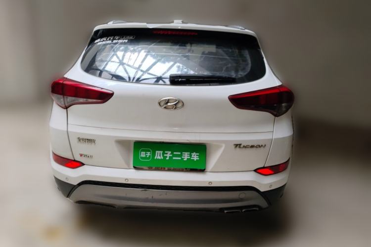 Used Hyundai Tucson 2015 1.6T Dual-Clutch Two-Wheel-Drive Smart Model Rear
