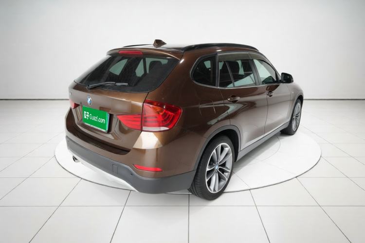 Used BMW X1 2015 sDrive18i Leading Edition Rear Right 45 Deg