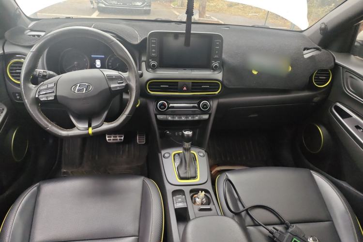 Used Hyundai ENCINO 2018 1.6T Dual-Clutch ZhiPao Edition China V Standard Center Console