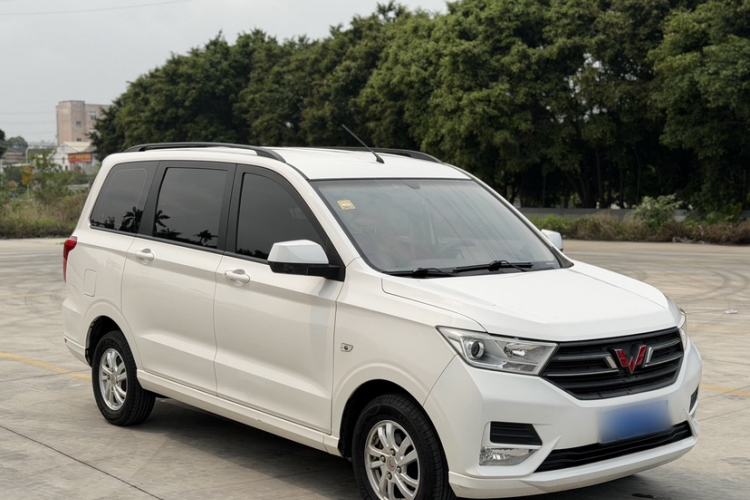 Used Wuling Hongguang 2019 1.5L S Comfort Edition China VI LAR Exterior 5
