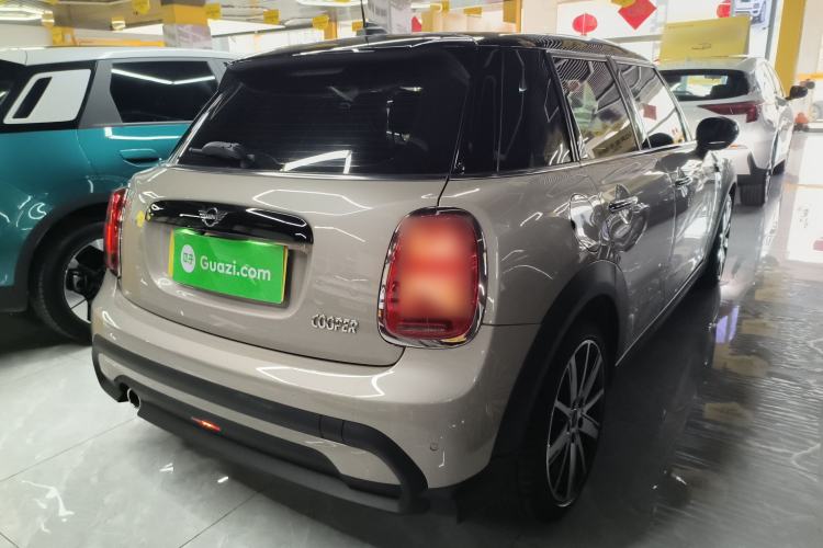 Used MINI MINI 2023 Updated 1.5T COOPER Artist Five-Door Edition