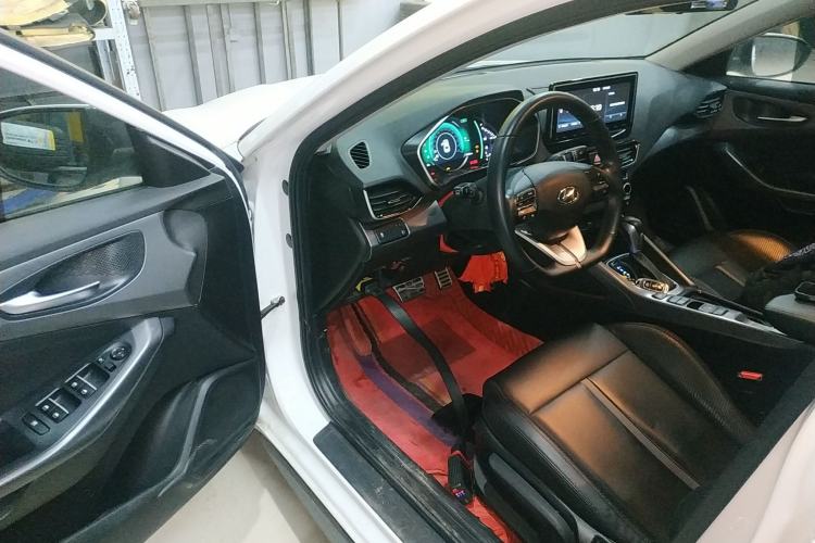 Used Hyundai Lafesta 2019 280TGDi Sport Edition China VI Interior 3