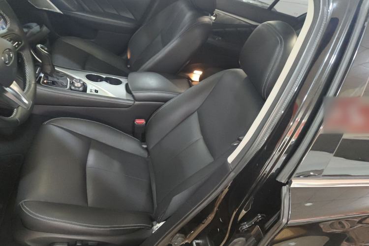 Used Infiniti Q50L 2018 2.0T Enjoyment Edition China V standard Left Front Seat