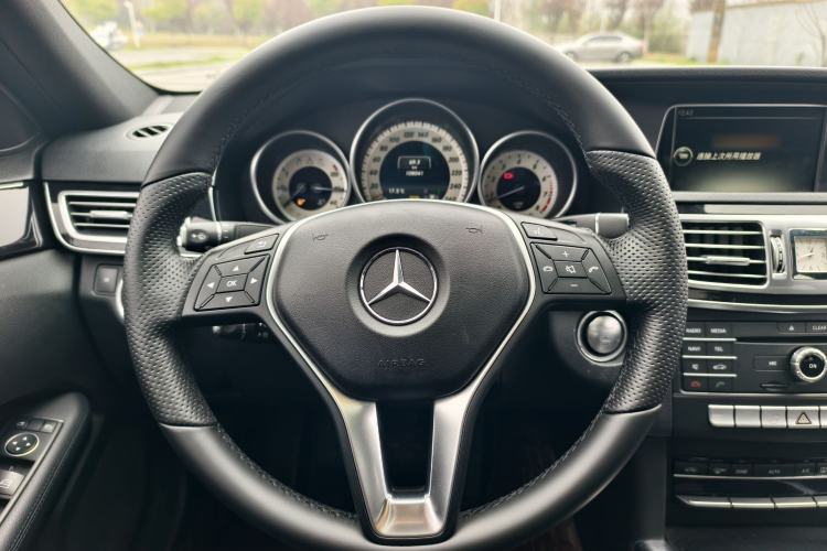 Used Mercedes-Benz E-Class 2015 Facelift E 200 L Sport Edition