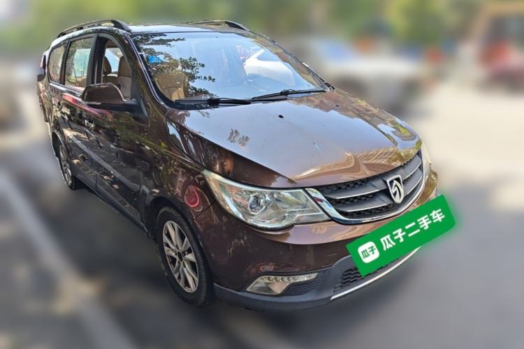 Used Baojun 730 2014 1.5L Manual Luxury Navigation ESP Version 7 Seats Front Right 45 Deg