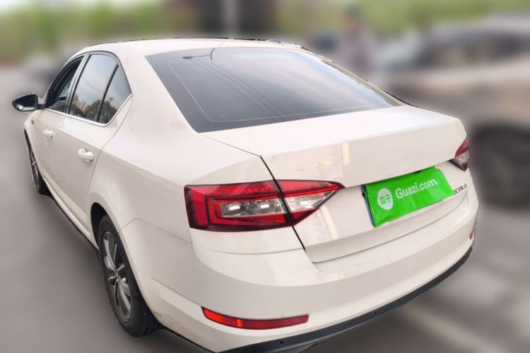 Used Skoda Octavia 2019 1.5L Automatic SmartDrive Comfort Edition China VI Standard
