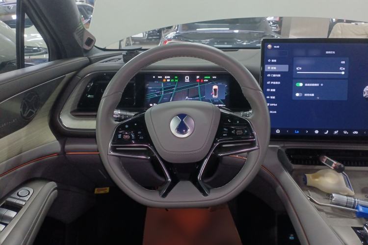 Used Denza N7 2023 Long-Range Performance Max Edition Steering Wheel