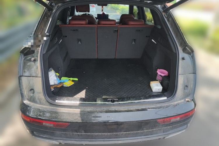 Used Audi Q5L 2024 40 TFSI Luxury Dynamic Edition Trunk