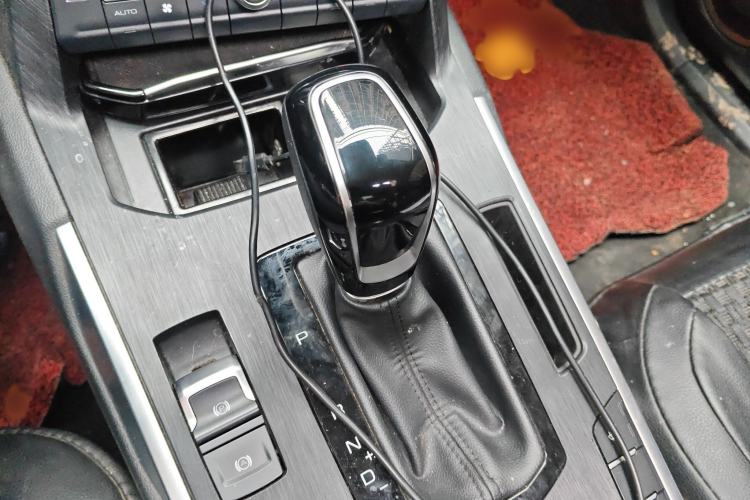 Used Wey VV7 2017 2.0T Flagship Model Gear Lever