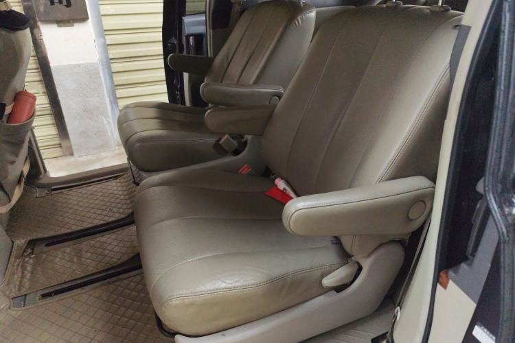 Used BYD M6 2013 2.4L Manual Luxury Model
