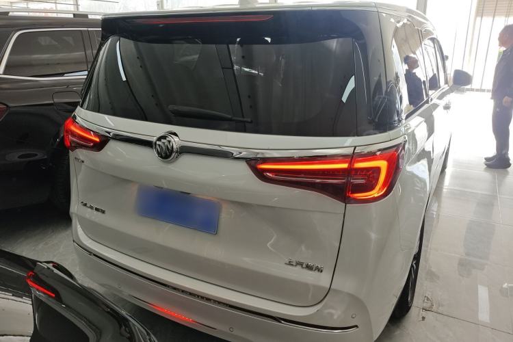 Used Buick GL8 2022 ES Landtrek 653T Luxury Edition