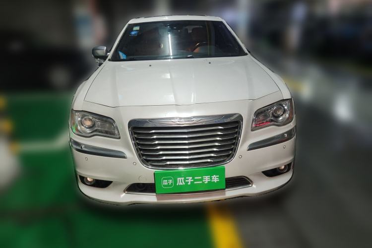 Used Chrysler 300C 2014 3.0L Excellence Edition Front