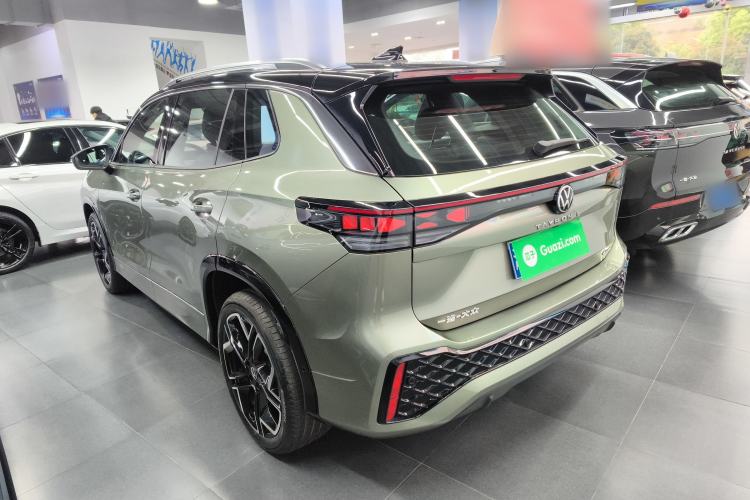 Used Volkswagen Tayron 2025 Tiguan L 380TSI 4Motion Luxury Rear Left 45 Deg