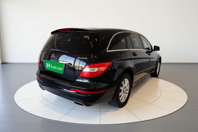 Used Mercedes-Benz R-Class 2017 R 320 4MATIC Business Edition Prestige Model Rear Right 45 Deg