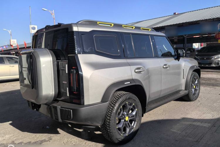 Used JETOUR Traveler 2023 2.0T All-Wheel-Drive CrossPRO
