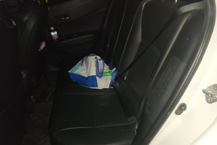 Used Toyota IZOA 2018 2.0L Yichi Version China VI Standard Left Rear Seat