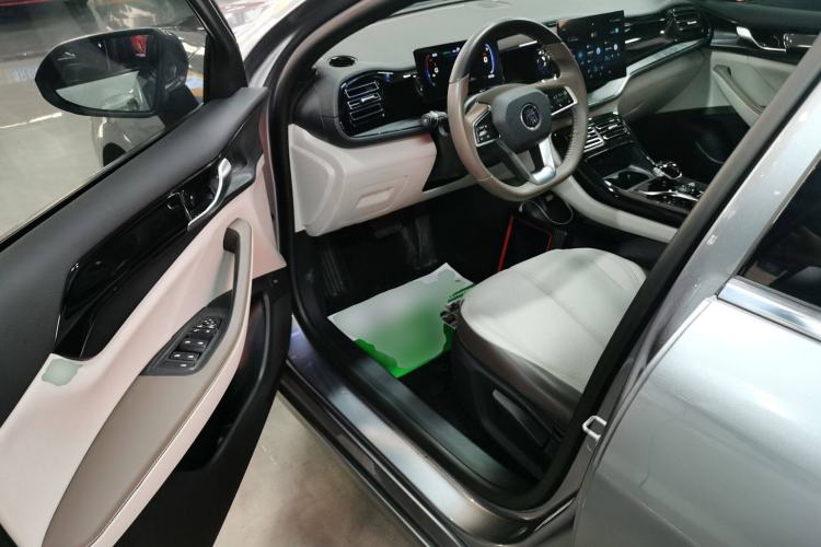 Used BYD Qin PLUS 2023 Champion Edition DM-i 55KM Leading Model