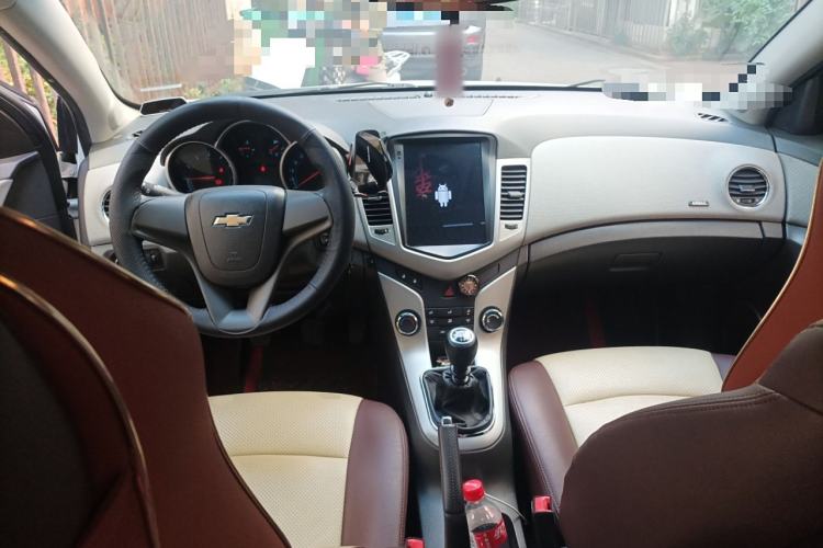 Used Chevrolet Cruze 2011 1.6L SE MT Transformers Edition