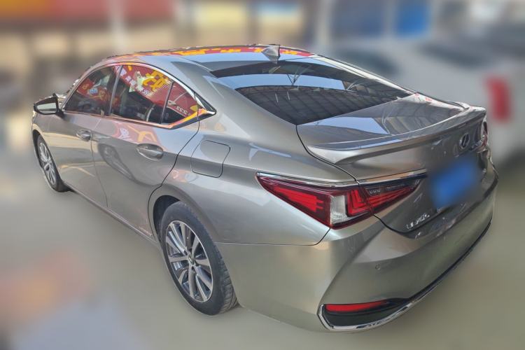 Used Lexus ES 2018 300h Premier Edition China VI Standard Rear Left 45 Deg