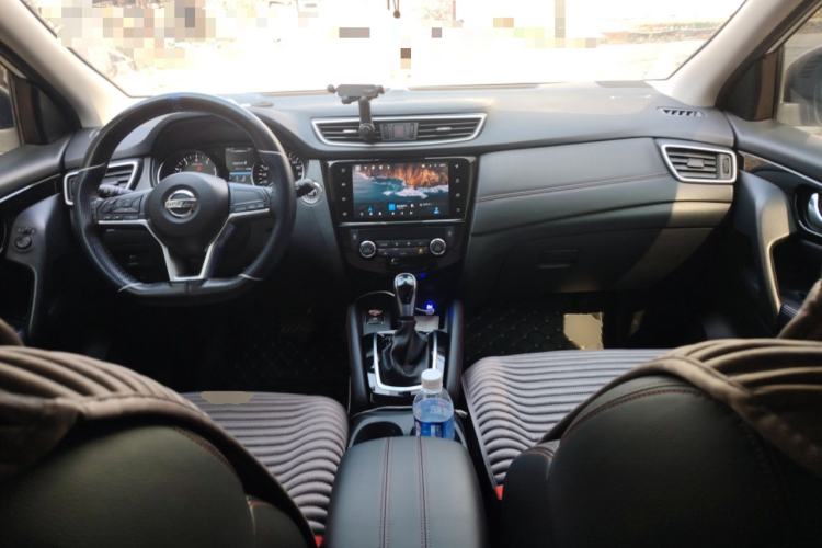 Used Nissan Qashqai 2022 2.0L CVT XV Smart Enjoyment Version Center Console