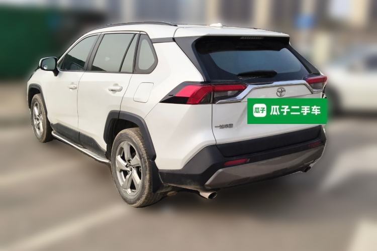 Used Toyota RAV4 2022 2.0L CVT Two-Wheel Drive Fashion Edition