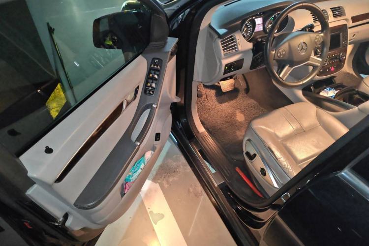 Used Mercedes-Benz R-Class 2010 R 350 L 4MATIC Driver Seat