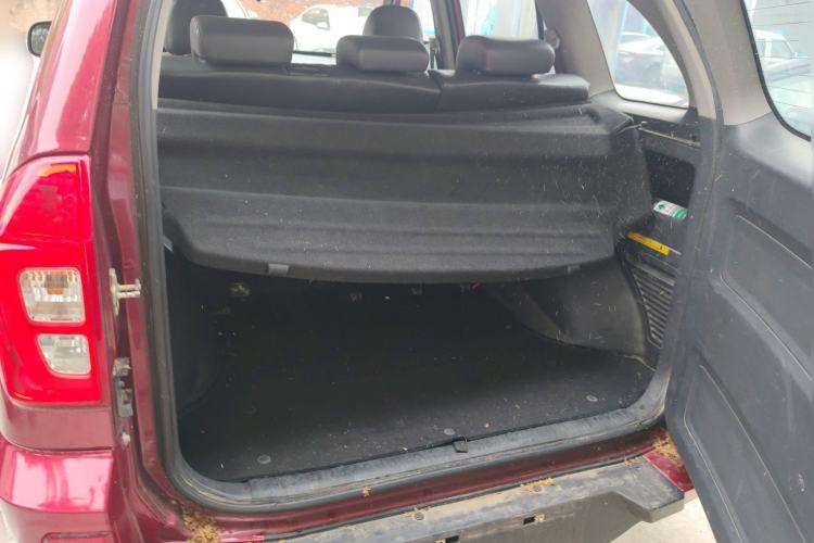 Used Chery Tiggo 3 2014 1.6L Manual Zhishang Edition Trunk