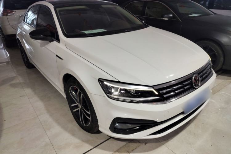 Used Volkswagen Lamando 2019 280TSI DSG Comfort Edition China V Standard Front Right 45 Deg