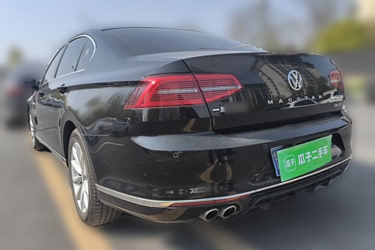 Used Volkswagen Magotan 2018 330TSI DSG Advanced Model Rear Left 45 Deg