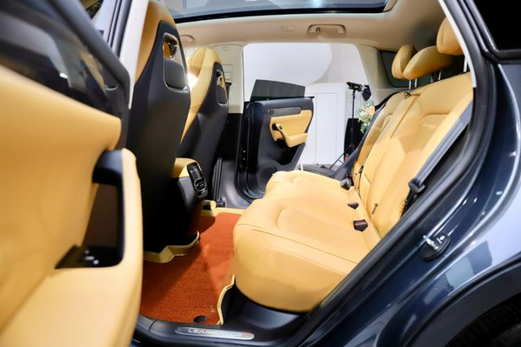 Used Leapmotor C11 2024 Range-Extended 300 Luxury Edition
