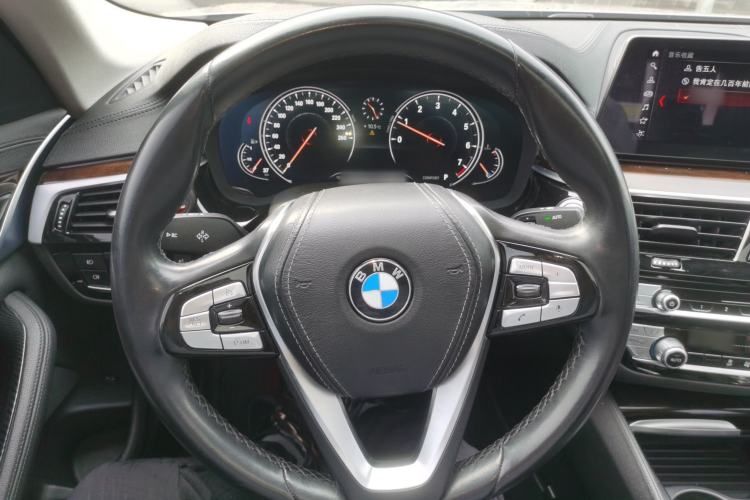 Used BMW 5 Series 2018 525Li Luxury Package