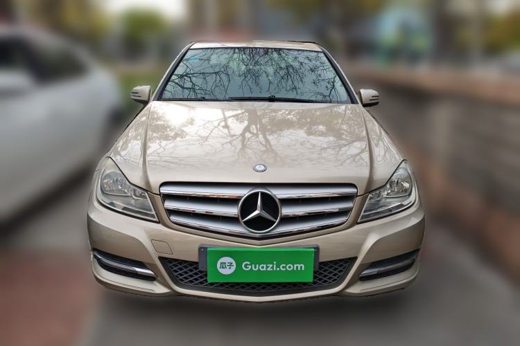 Used Mercedes-Benz C-Class 2011 C 180K Classic model
