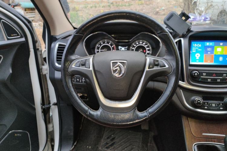 Used Baojun 560 2017 Rhythmic Edition 1.5T Manual Premium Model
