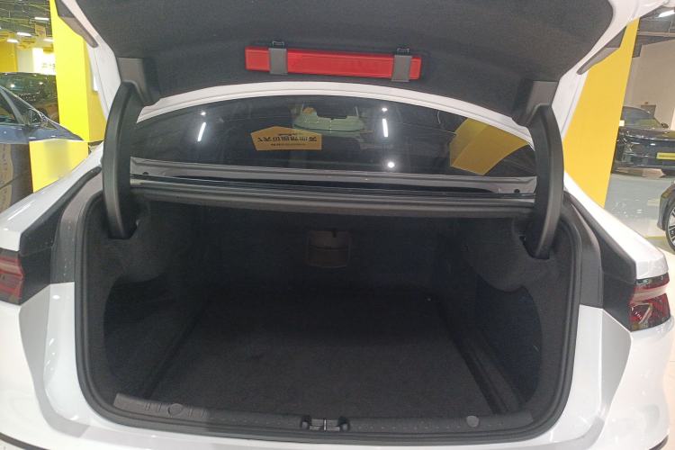 Used BYD Han 2023 EV Champion Edition 605KM Front-Drive Premium Model Trunk