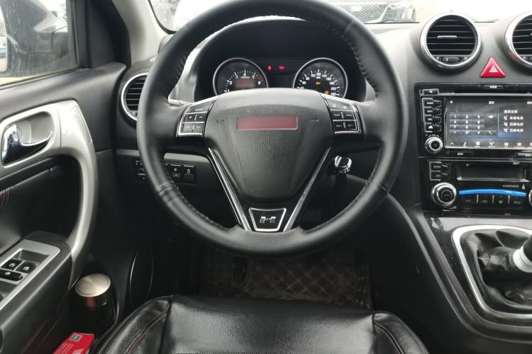 Used Haval H6 2013 Upgraded Model 1.5T Manual Two-Wheel Drive Elite Version Steering Wheel