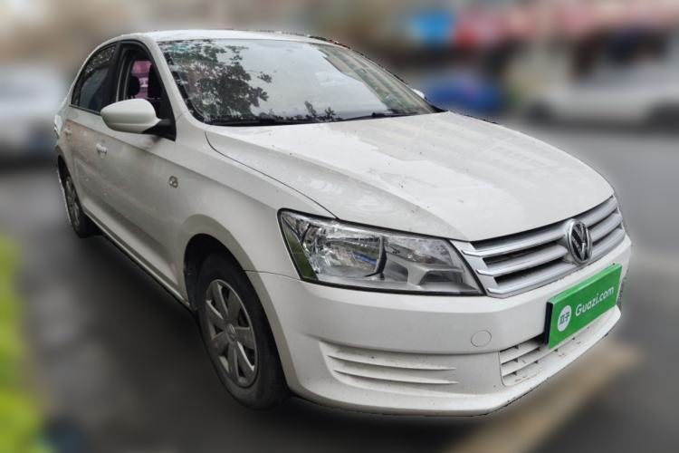 Used Volkswagen Santana 2015 1.6L Manual Fashion Edition Front Right 45 Deg