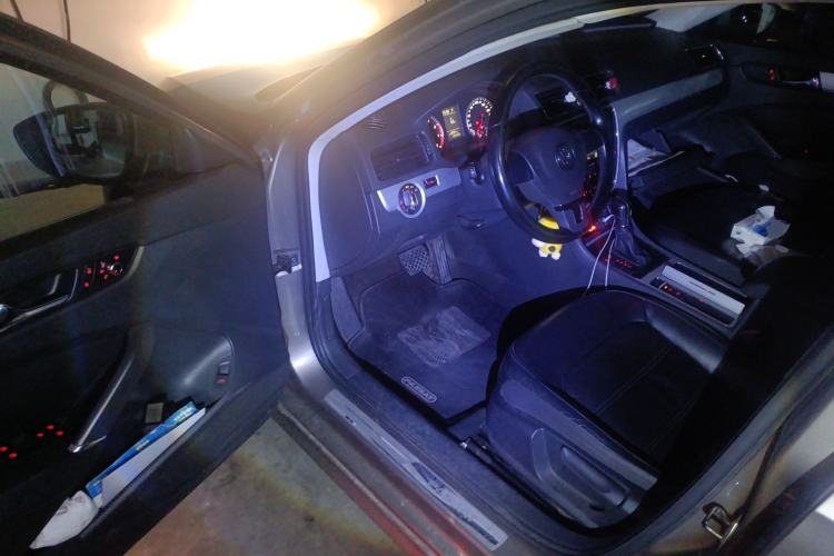 Used Volkswagen Passat 2011 1.8 TSI DSG Prestige Edition Driver Seat