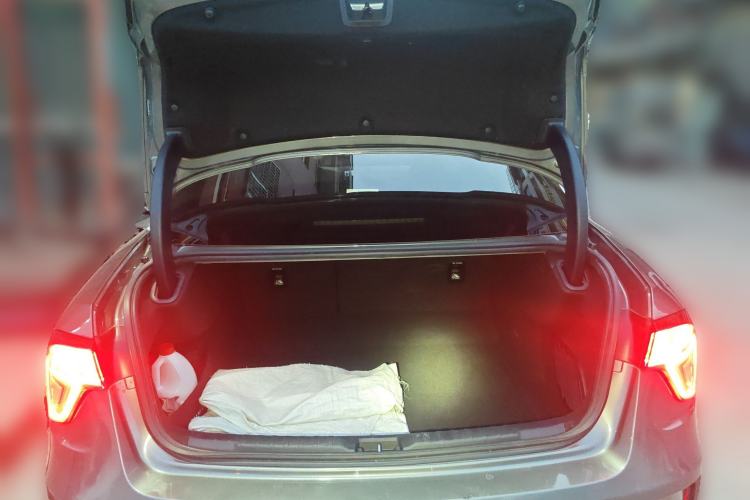 Used Lynk & Co 03 2022 1.5TD DCT JingPro Trunk