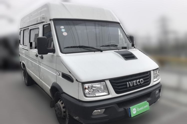 Used Iveco Daily 2022 2.5T A37 M1 Passenger Van 5-9 Seats Long Wheelbase Mid-Roof Design Dual Tires Manual Doors Front Right 45 Deg