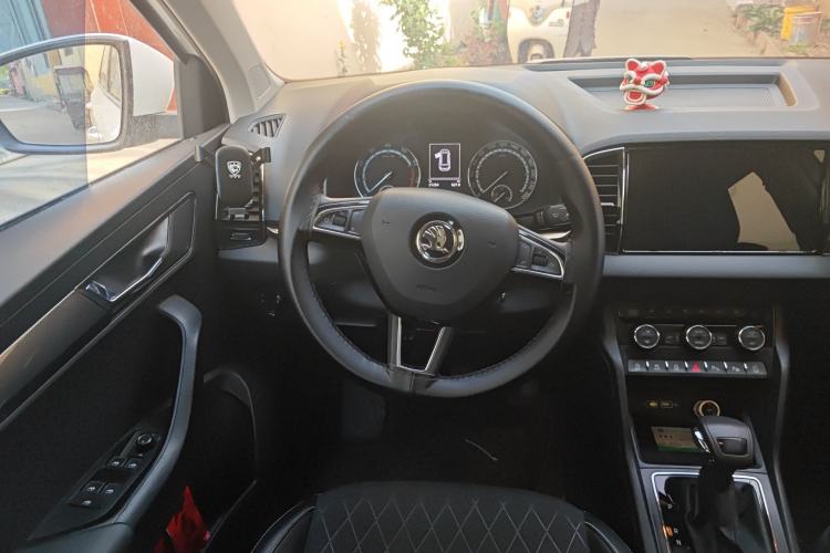 Used Skoda Karoq 2019 TSI280 Smart Drive Deluxe Edition China VI Standard Steering Wheel