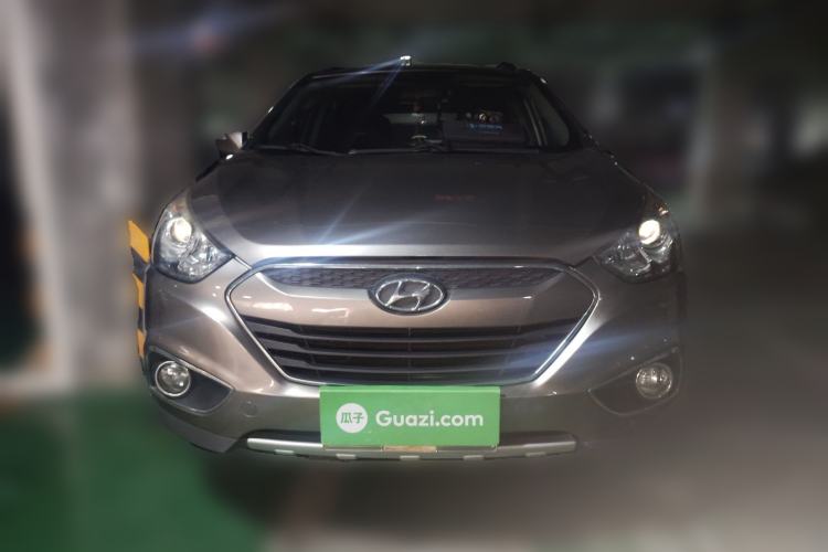 Used Hyundai ix35 2012 2.0L Automatic Two-Wheel Drive New Edition GL Front