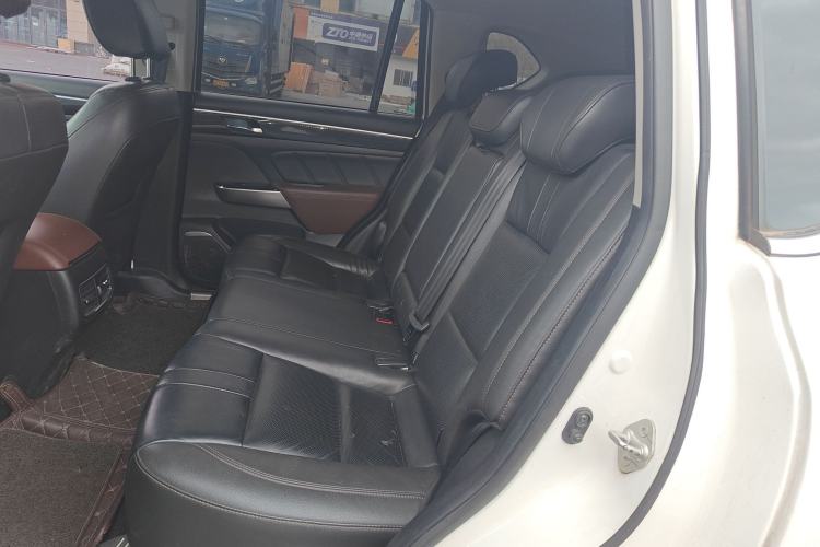 Used GAC Trumpchi GS7 2017 320T Two-Wheel-Drive Luxury Smart Connectivity Model
