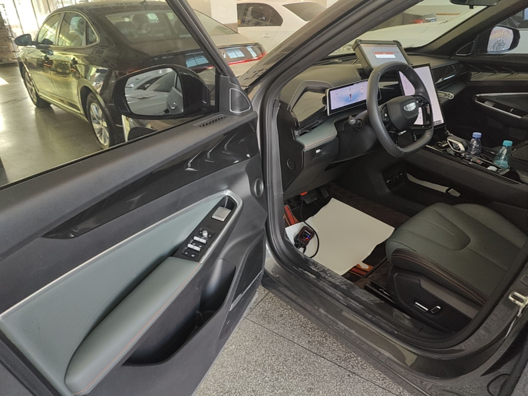 Geely Auto Emgrand X7 Sport 2024 1.5TD Dragon Edition — снимка 18