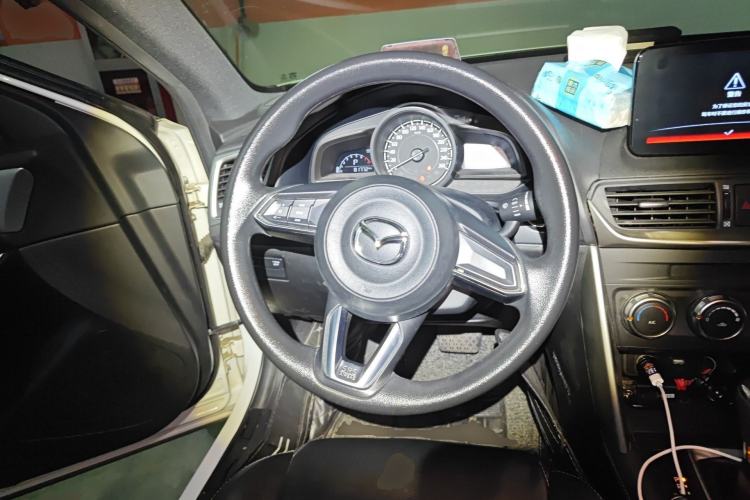 Used Mazda CX-4 2018 2.0L Automatic Two-Wheel Drive Blue Sky Dynamic Version China VI Standard Steering Wheel