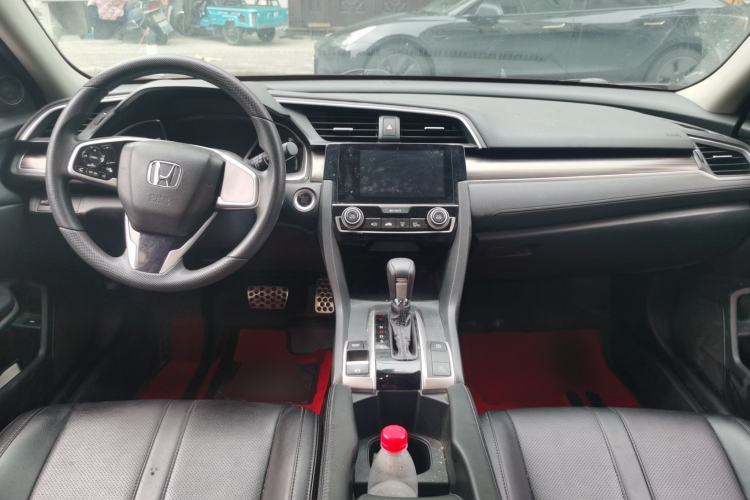 Used Honda Civic 2019 220TURBO CVT Dynamic Edition China V Emission Standard Center Console