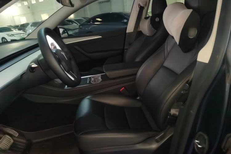 Used Tesla Model Y 2024 Rear-Wheel-Drive Version Left Front Seat
